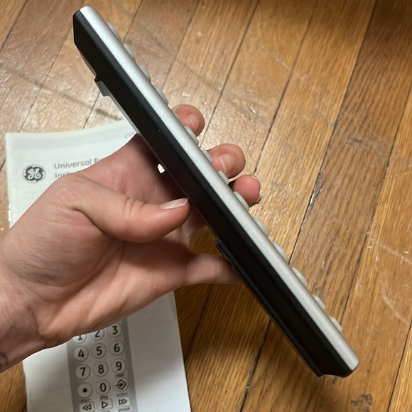 GE Silver Universal Remote Control NWOT - Picture 5 of 11